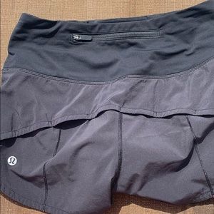 lulu size 2 shorts
